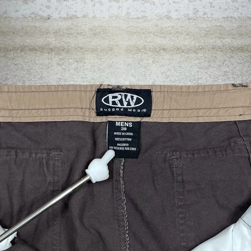 Vintage Y2K Rugged Wear Cargo Shorts 38x10 Baggy Wide Leg Fit Chocolate Brown - Picture 4 of 4